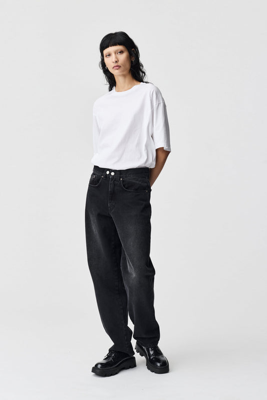 AWI 211 Used Black
