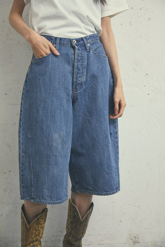 WIDE SPREAD CROPPED SHORTS faded indigo