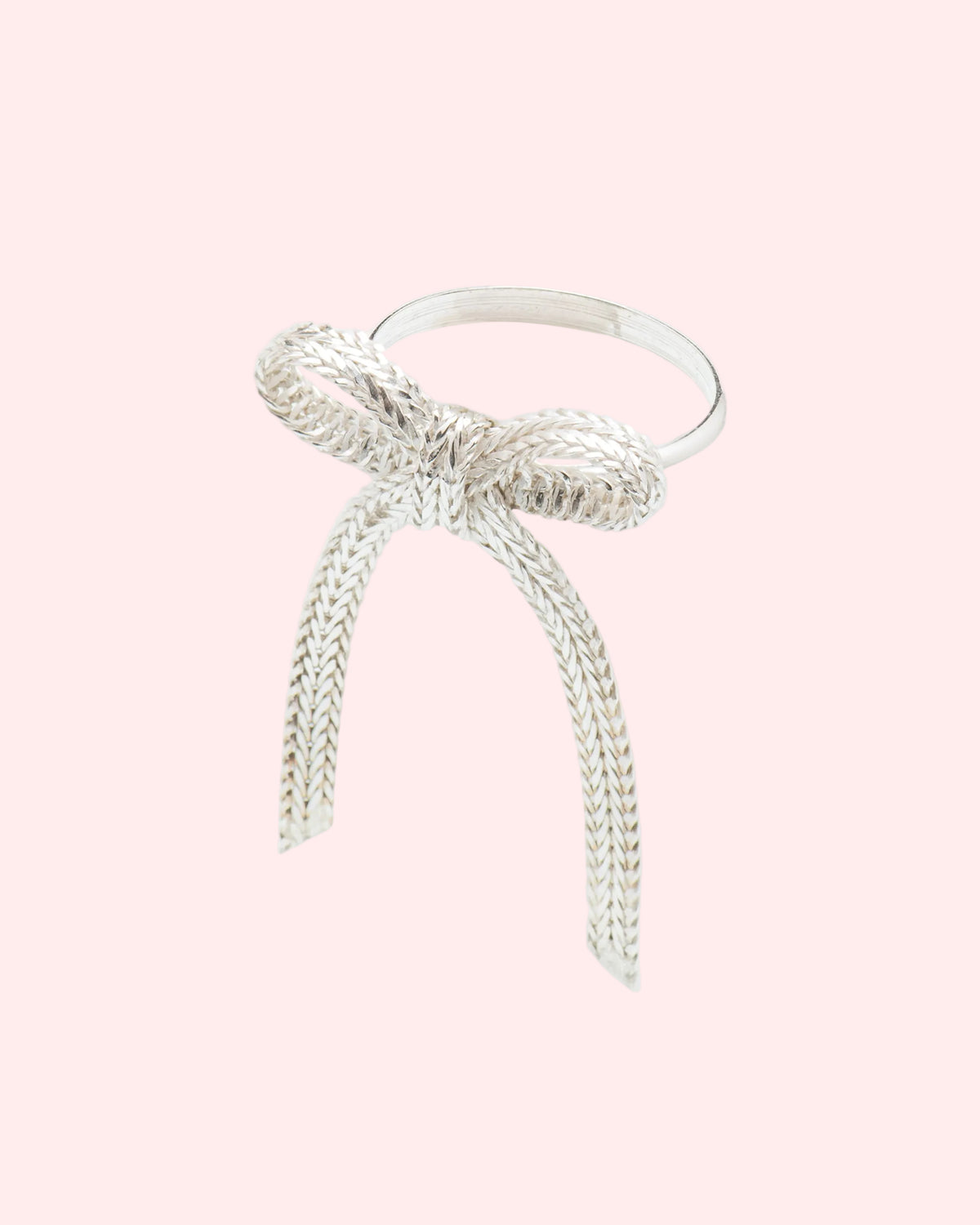 Ring with bow