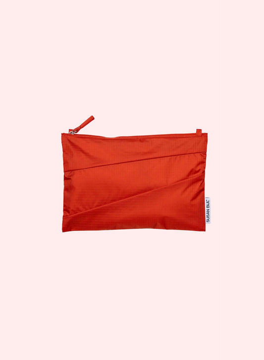 The New Pouch Medium