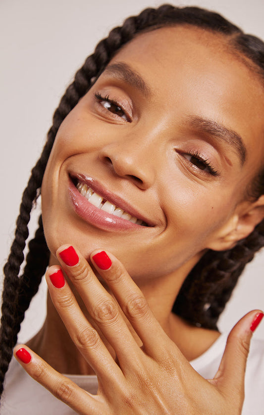 Karolin van Loon nail polish Tomato Rouge