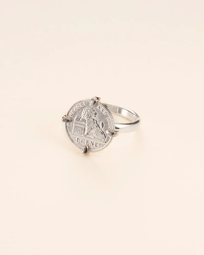 Wouters & Hendrix ring with coin in silver