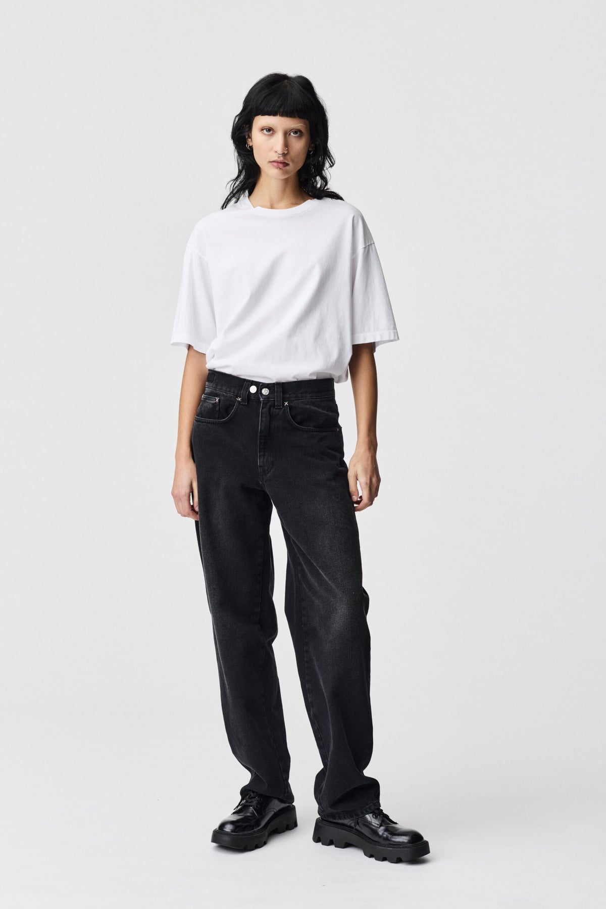 AWI 211 Used Black