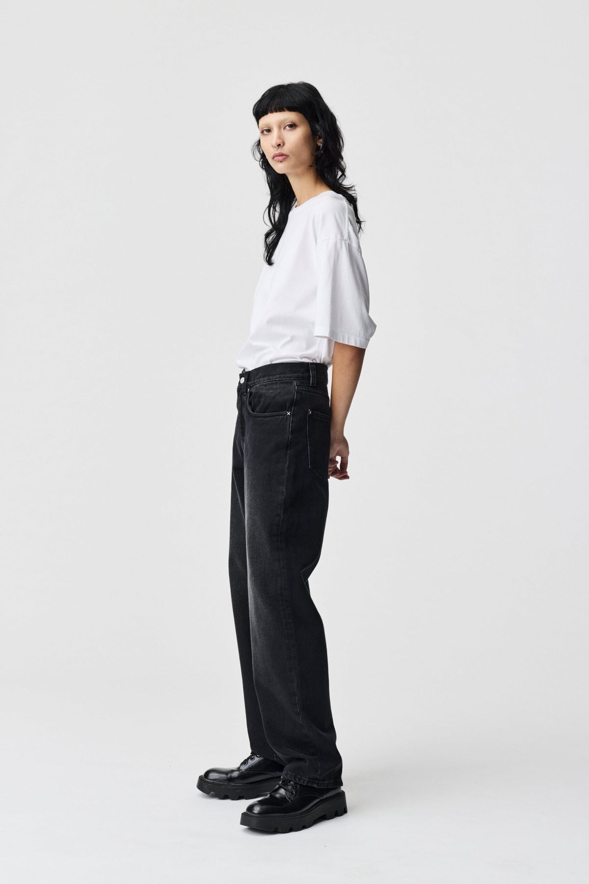 AWI 211 Used Black