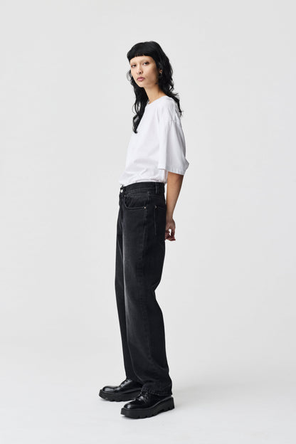AWI 211 Used Black