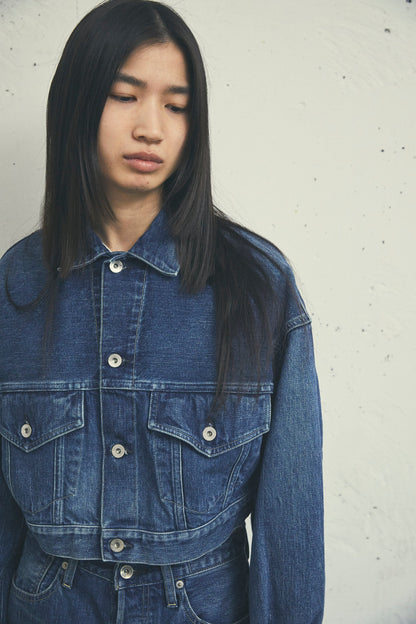 SELVEDGE CROPPED TRUCKER JACKET faded indigo
