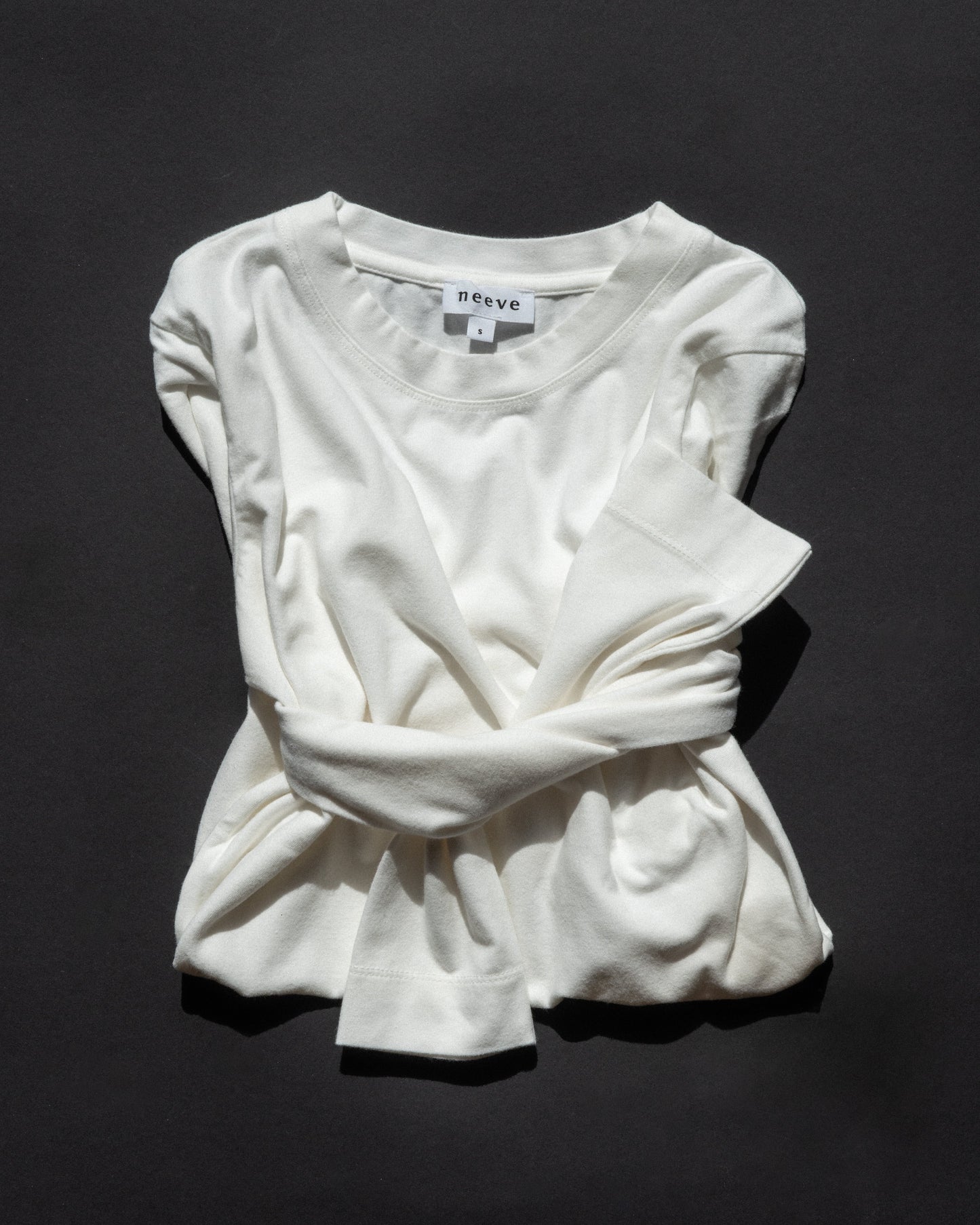 crew-neck longsleeve The Nora off-white