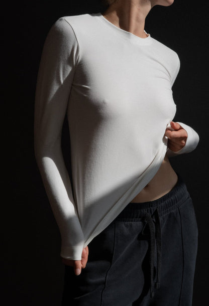 crew-neck longsleeve The Nora off-white