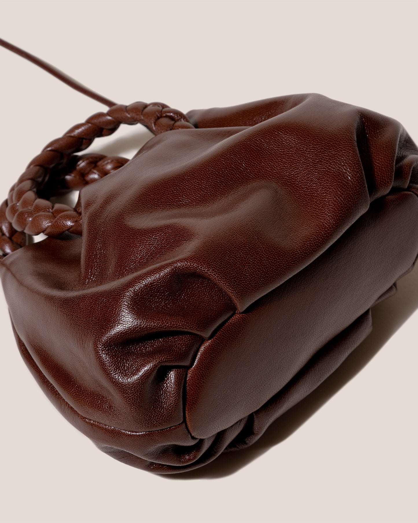 Bombon M Supple Shiny Burgundy