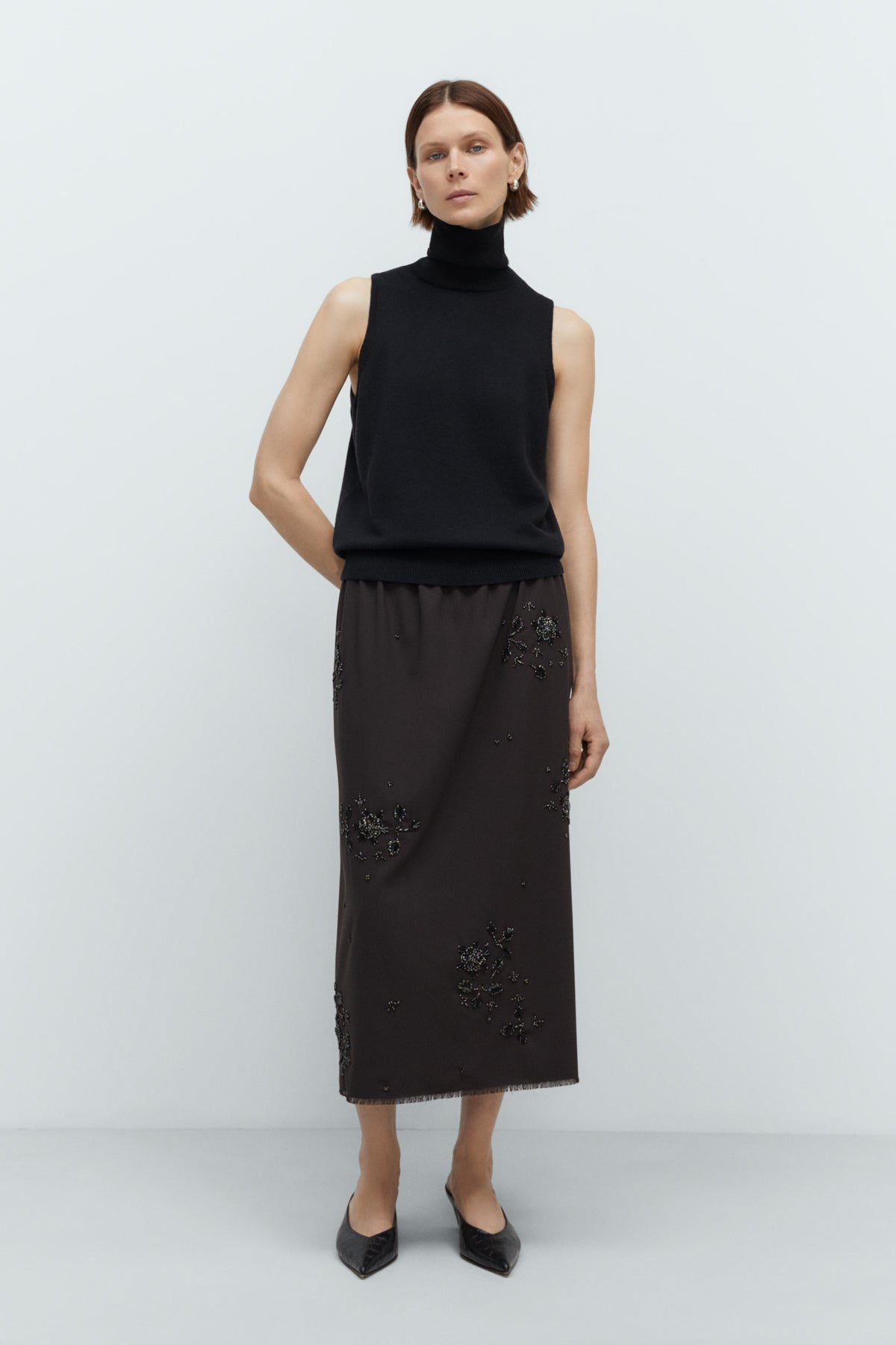 MERINO WOOL TURTLENECK VEST BLACK