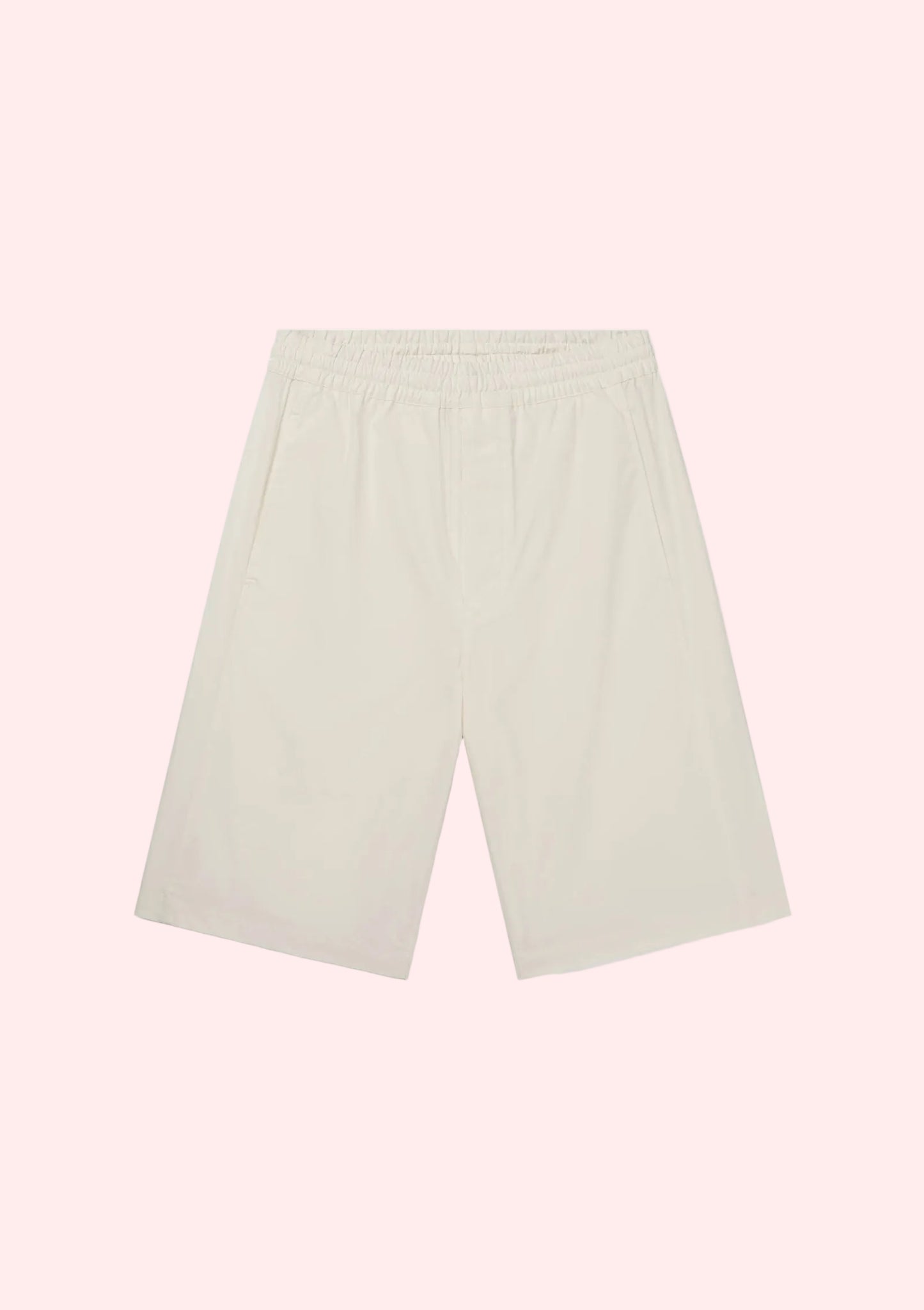 Relaxed Short Cream