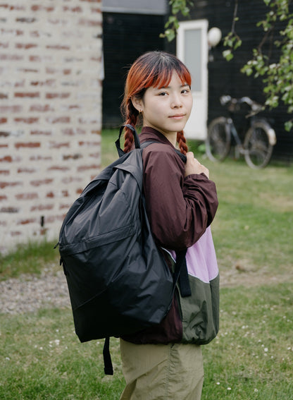The New Foldable Backpack M / L