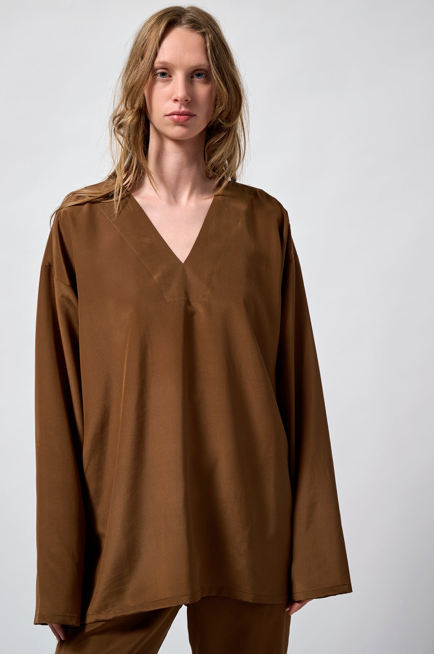 Longsleeve v-neck top V LOL brown silk