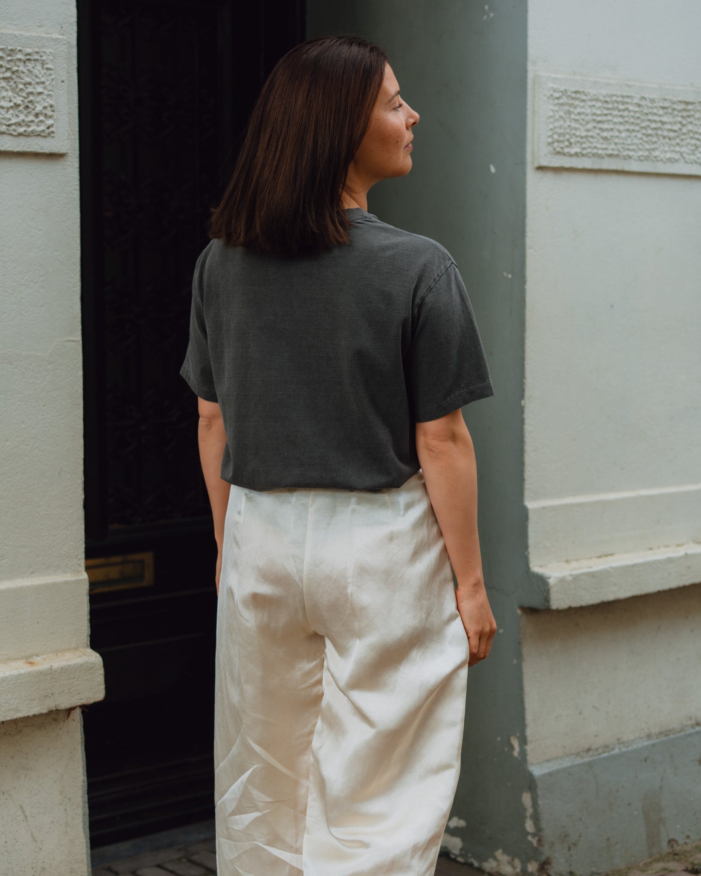 t-shirt 17/-ROUND SHAPE DYED TEE "From Follows Function" Black