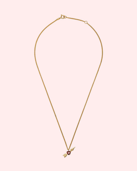 Necklace with heart-shaped garnet and arrow pendant