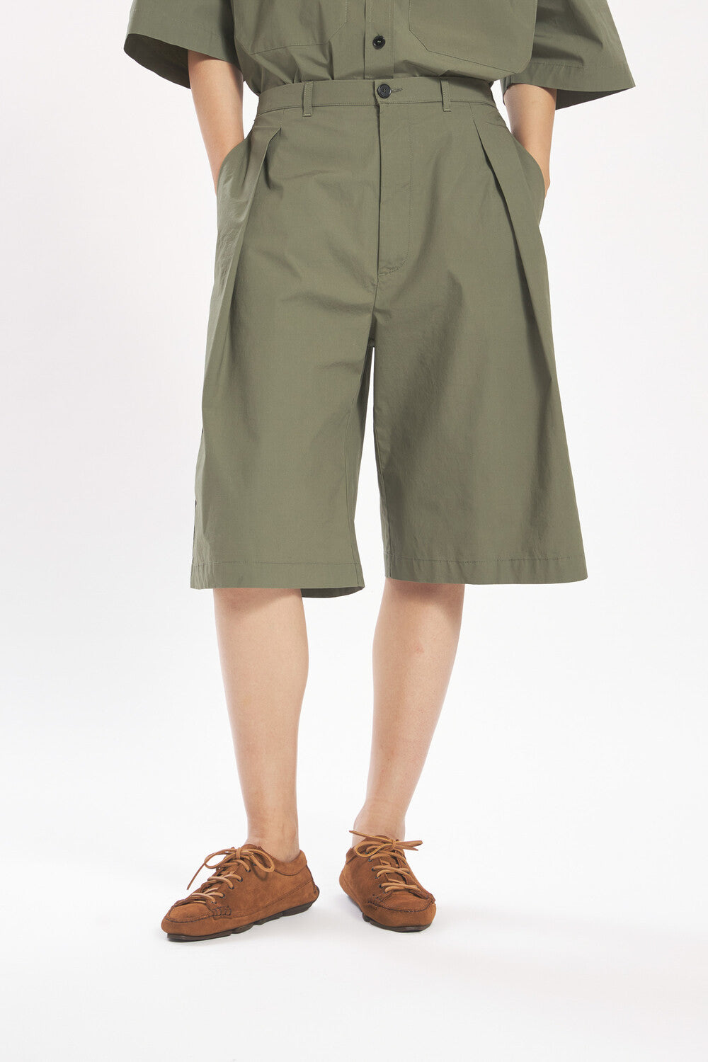 Bermuda Amado Vion Olivia