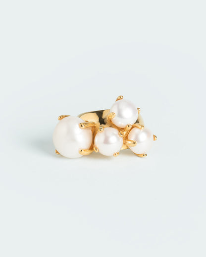Statement ring ensemble with pearls
