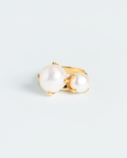Statement ring ensemble with pearls