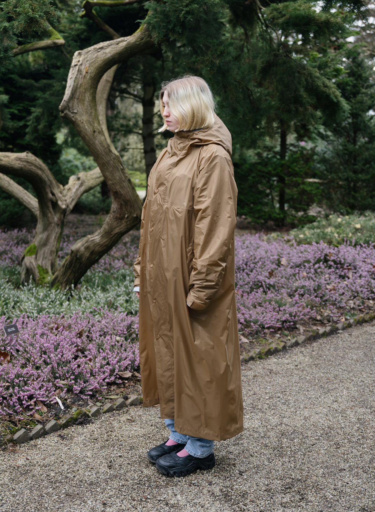 Susan Bijl The New Raincoat Camel side