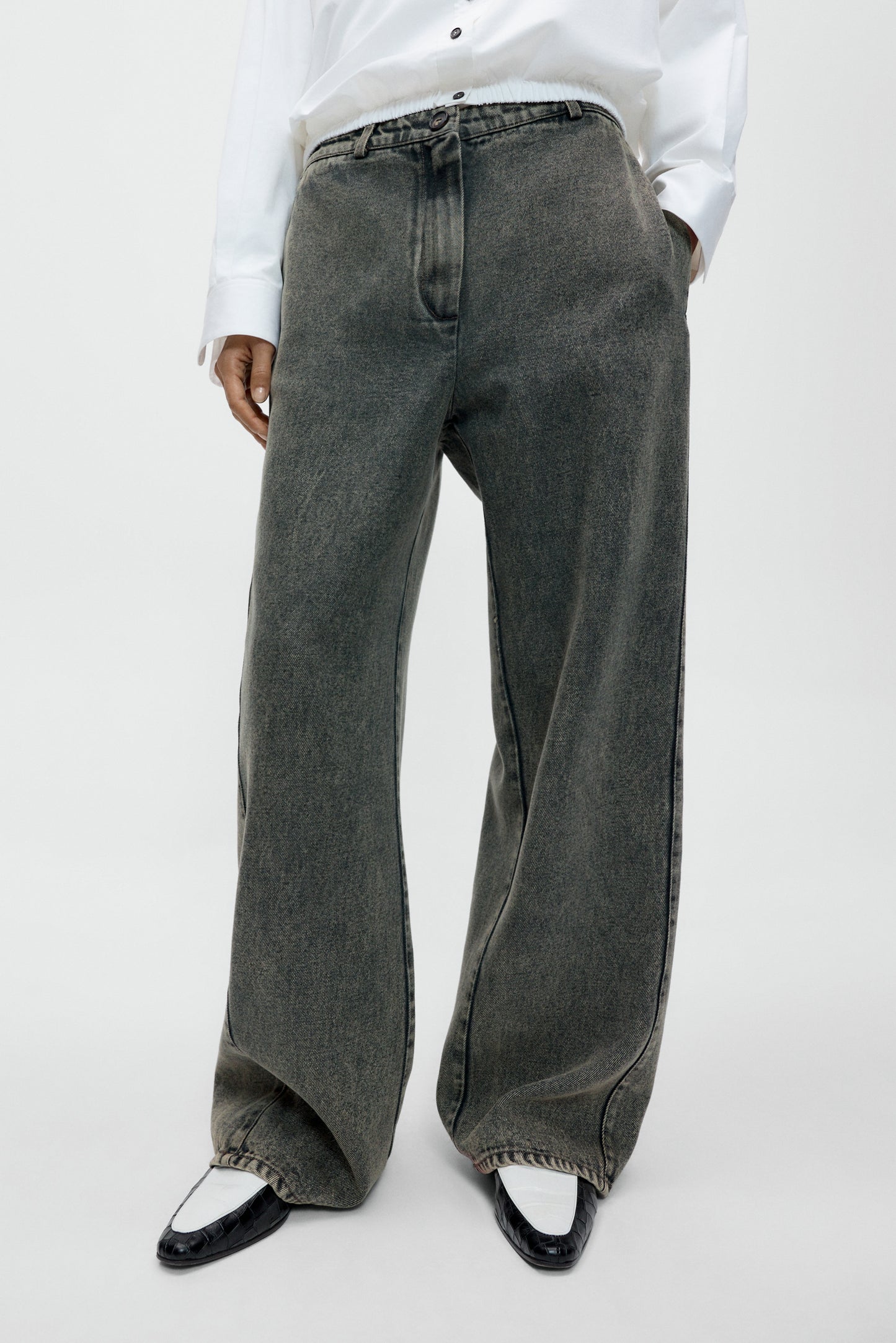 WASHED DENIM STRAIGHT PANTS Grey
