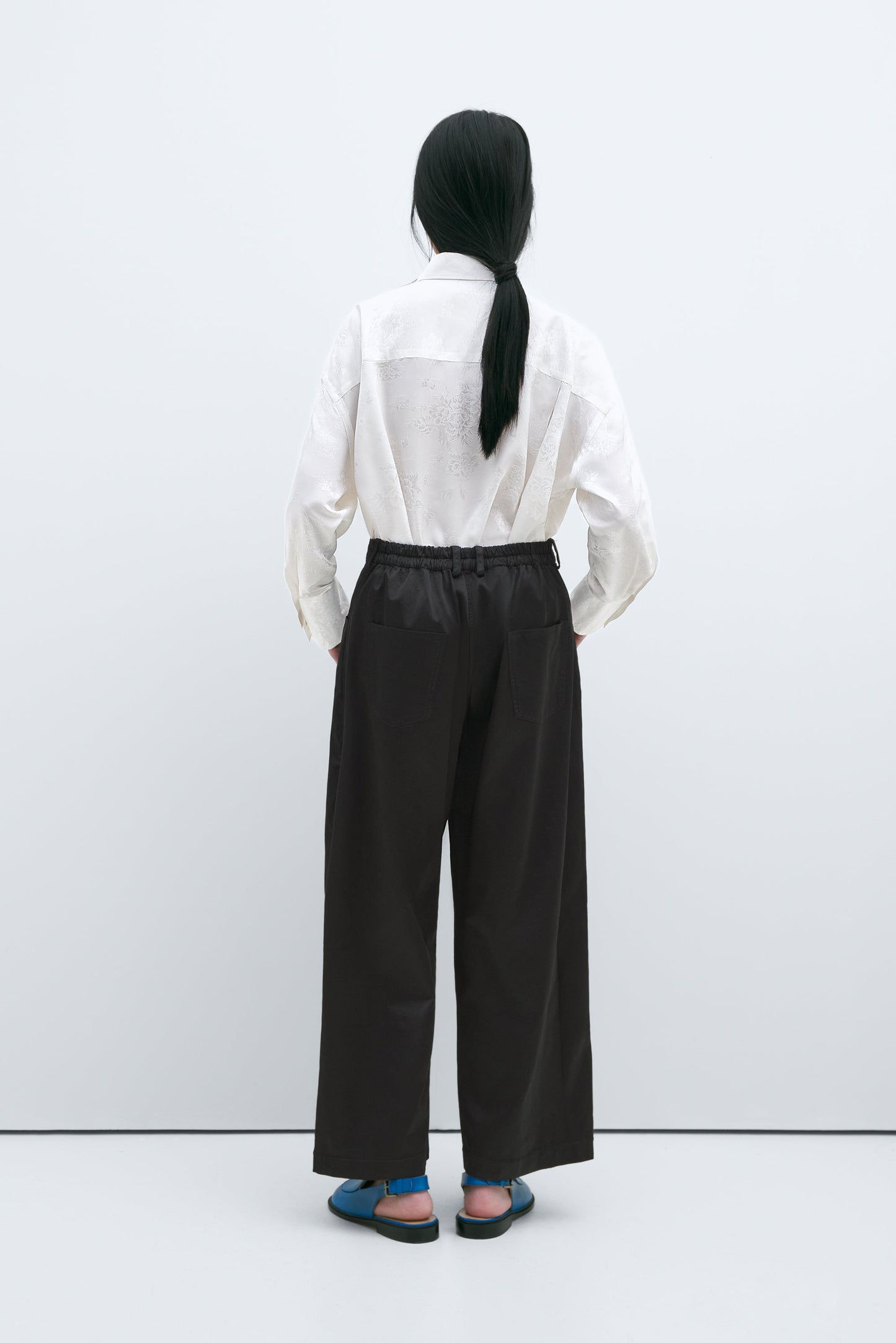 Cordera satin straight pants black back