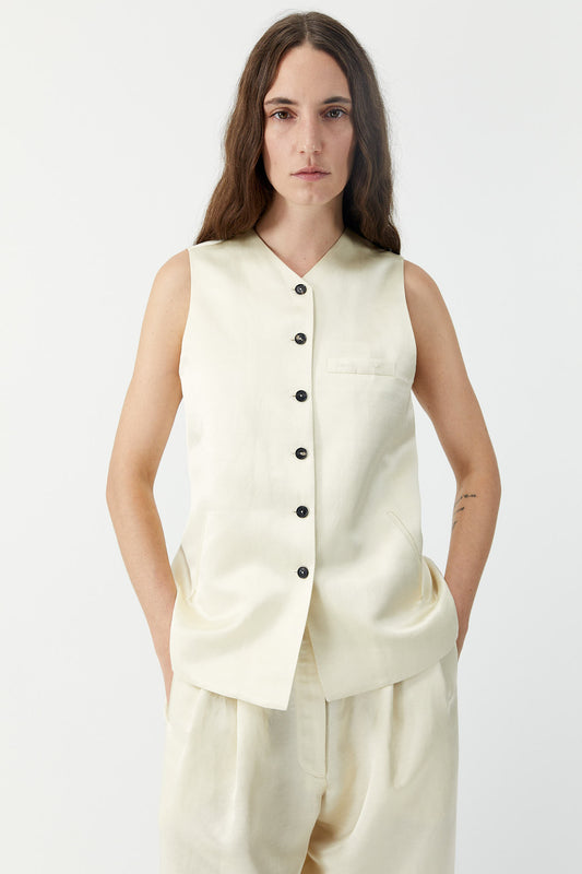SATIN TAILORED VEST Marfil