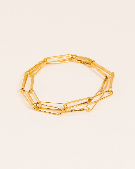 Hammered link chain bracelet in gold-plated silver